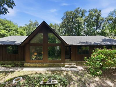 3433 Russellwood Dr