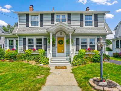 Property at 174 Hopkins Pl, Longmeadow, MA