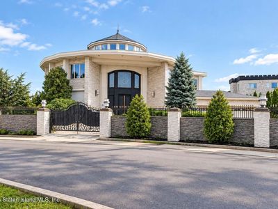 150 Nicolosi Dr