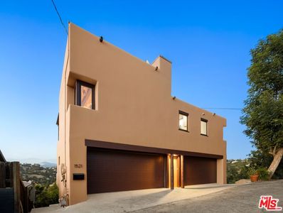 1521 Randall Ct