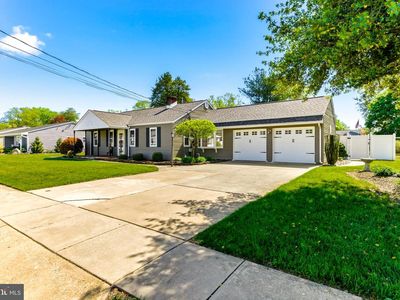 554 Lynn Ave