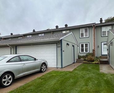 Property at 306 Colony Green Dr, Bloomingdale, IL