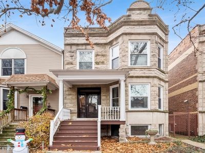 3750 N Hermitage Ave