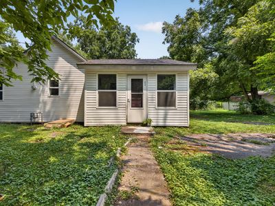 604 W Woodbine Road