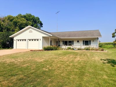 122 Lake Henry Ave S