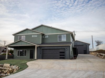 677 W Rory Ave