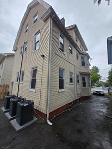 579 Stuyvesant Ave