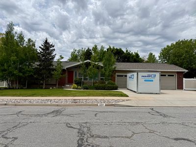 2297 Joni Dr