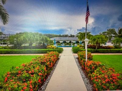 2 Westwood Avenue #204g