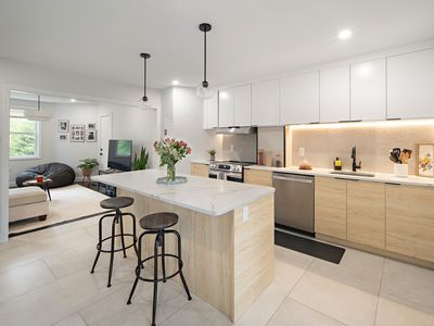 33 Thurston Ave #33