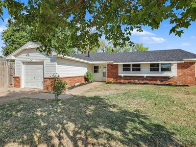 5945 NW 62nd St