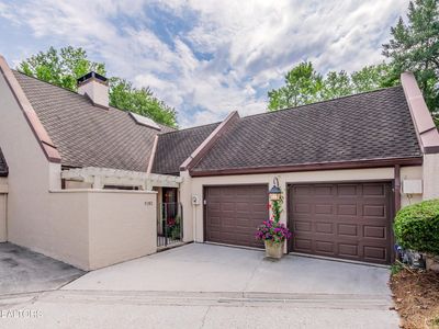 1282 Burgandy Pl