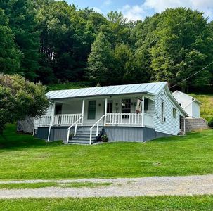 865 Halterman Hollow Ln