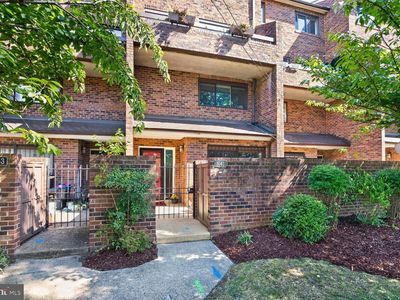 1041 Michigan Ave NE #1041