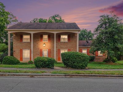 1027 Lawton Rd