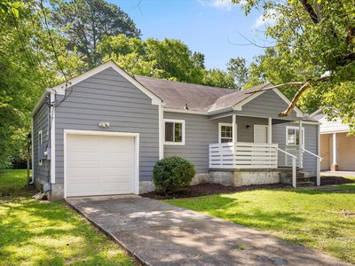 712 Parkview Dr