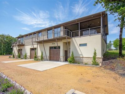 5061 Tower Dr
