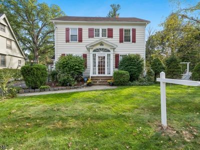 84 Kent Place Blvd