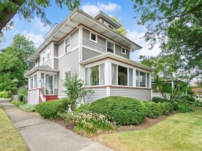 500 N Ashland Ave