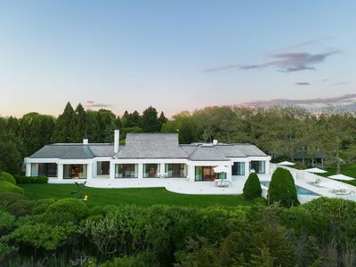 543 Halsey Neck Ln