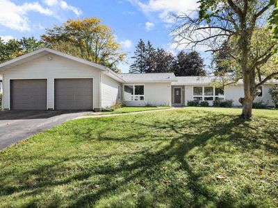 2109-2111 Adderbury Cir