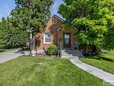 851 S Shilling Ave