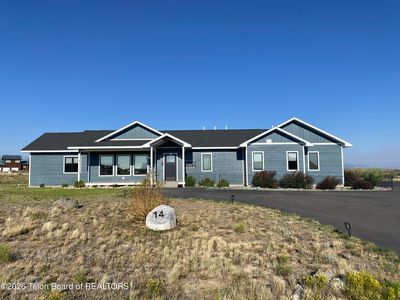 14 Glacier Hills Dr