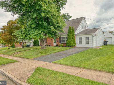 416 Enfield Rd