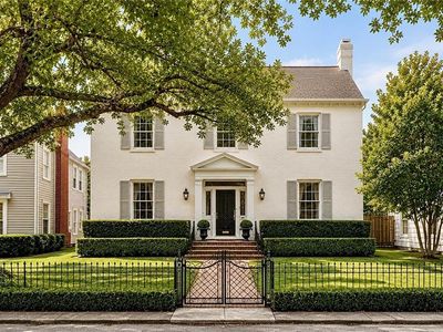 4145 Vendome Pl