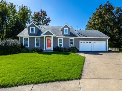 112 W Davenport Ct