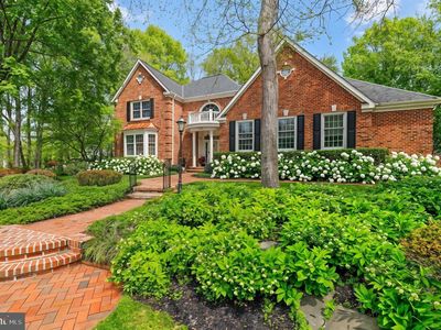 44 Stanwyck Rd