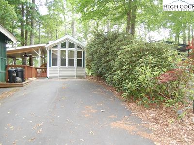 136 Wintergreen Lane