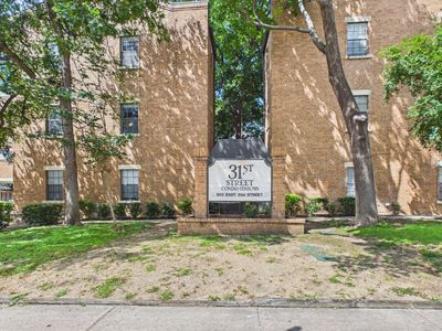 203 E 31st St APT 204