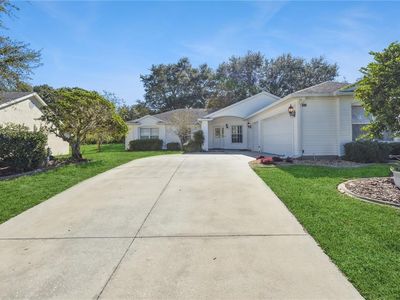 4936 Sawgrass Lake Cir