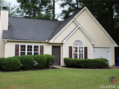 120 Greenwood Cir