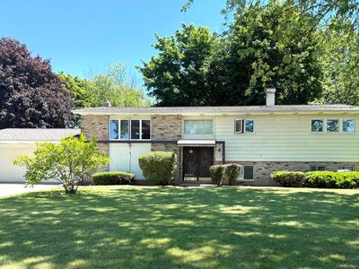 Property at 1720 Kaczmarek Dr, Essexville, MI