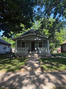 Property at 206 SW Kendall Ave, Topeka, KS