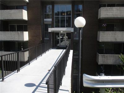 4206 Charlemagne Cir