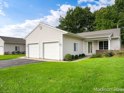 Property at 7079 W Cannon Place Dr NE, Rockford, MI