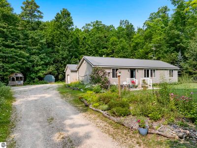 3652 S Schomberg Rd