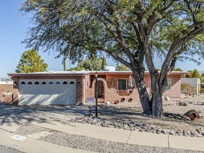 380 W Rio Santa Cruz