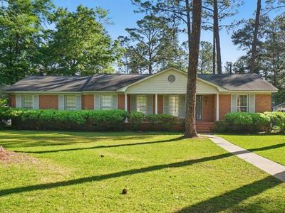 1805 Pineknoll Ln
