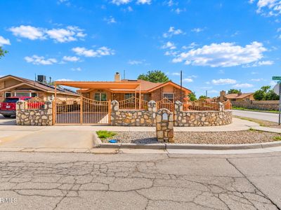 9753 Staubach Dr