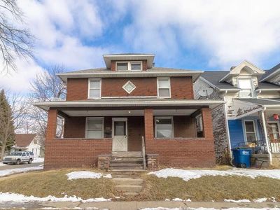 1103 Navarre Ave