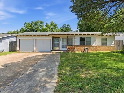 736 Oak Dr