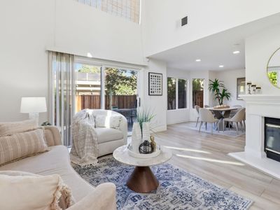 242 Fairmeadow Way