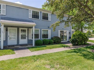 13748 Oakbrook Dr #13748