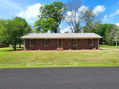 111 Blackwell St
