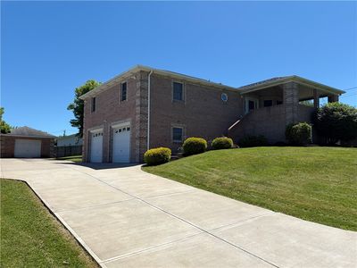 902 Central Dr