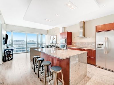 4471 Dean Martin Dr UNIT 3805